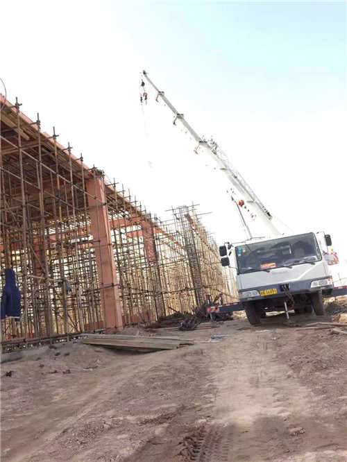 宜秀区25 吨、50 吨吊车怎么选？多大重量 / 半径适合对应车型？